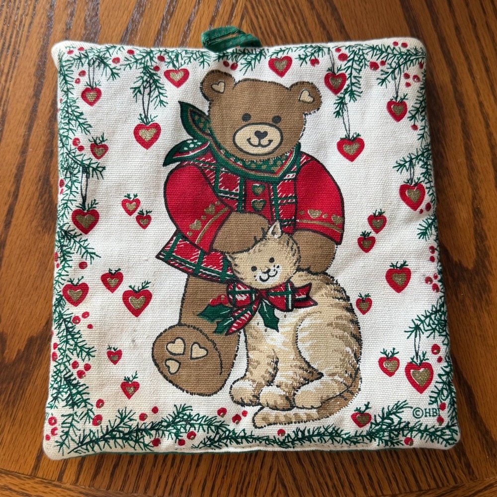 Vintage HBI Christmas Teddy Bear & Cat Potholder Hot Pad Trivet 8" Holiday Decor
